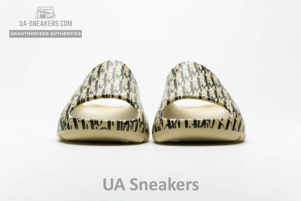 FW6344-5 adidas Yeezy Slide - Image 4