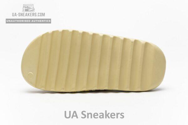 FW6344-8 adidas Yeezy Slide - Image 9