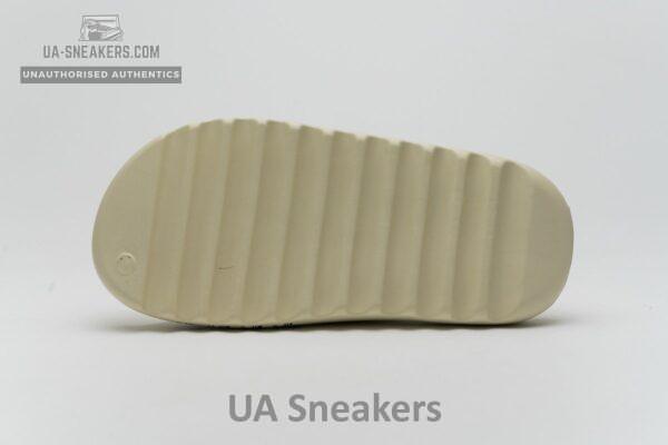 FW6345 adidas Yeezy Slide - Image 10