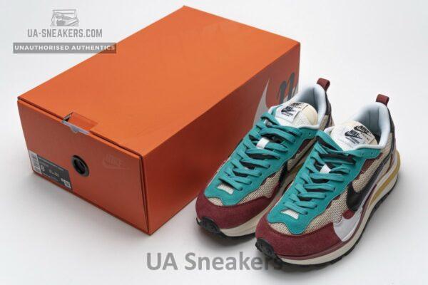 CI9928-301 Sacai x Nike Pegasua Vaporfly Villain Red Yellow Green - Image 3