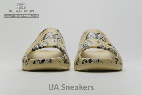 FW6344-4 adidas Yeezy Slide - Image 4