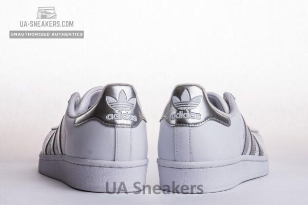 Superstar Shoes Footwear White/Silver Metallic/Core Black - Image 2