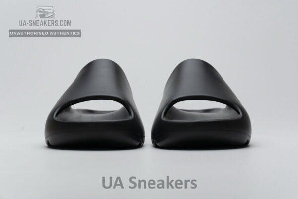 FB6348 adidas Yeezy Slide “Black” - Image 4
