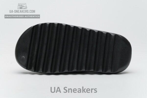 FB6348 adidas Yeezy Slide “Black” - Image 10