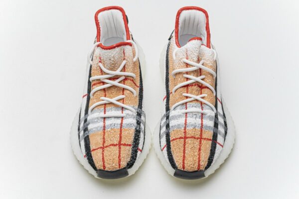 Burberry x Yeezy Boost 350 V2 - Image 4