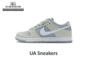 AR0778-110 Nike SB Dunk Low TRD “Summit White”