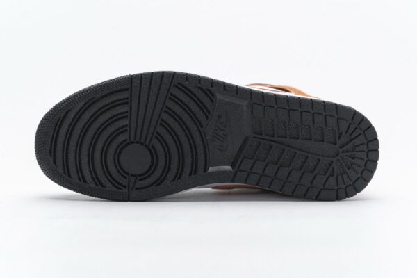 554724-058 Air Jordan 1 Mid Shattered Backboard - Image 11