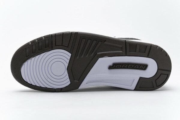 136064-122 Air Jordan 3 Retro 'Mocha' - Image 13