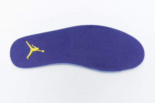 852542-700 Air Jordan 1 Mid Lakers - Image 10