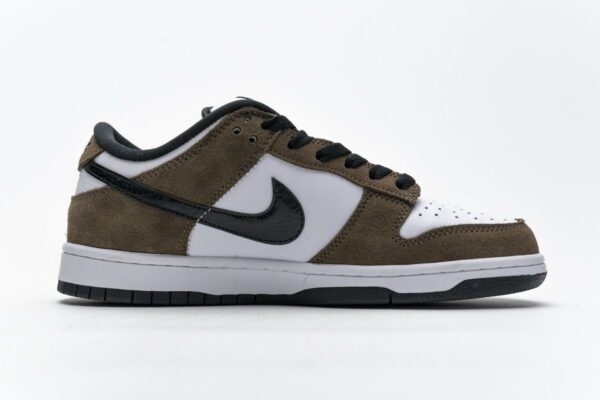 304292-102 Nike SB Dunk Low Pro “Tail End” - Image 11