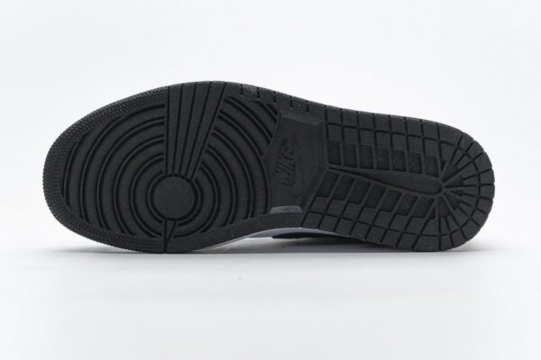 BQ6931-100 Air Jordan 1 Mid GS Black Toe - Image 10