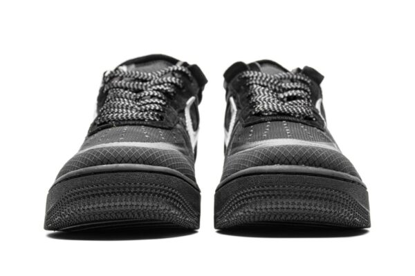 AO4606-001 OFF White X Air Force 1 Low Black - Image 7