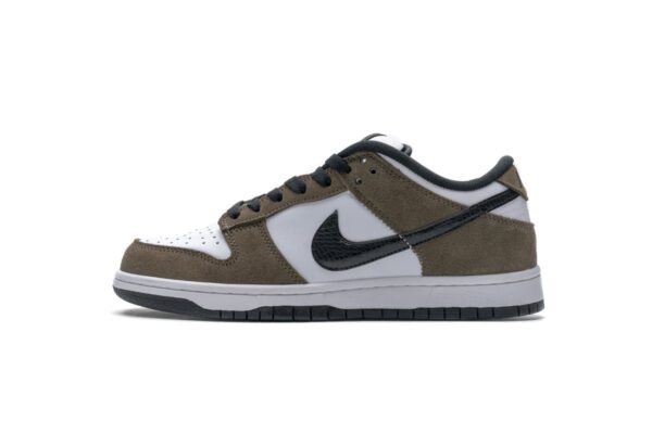 304292-102 Nike SB Dunk Low Pro “Tail End”