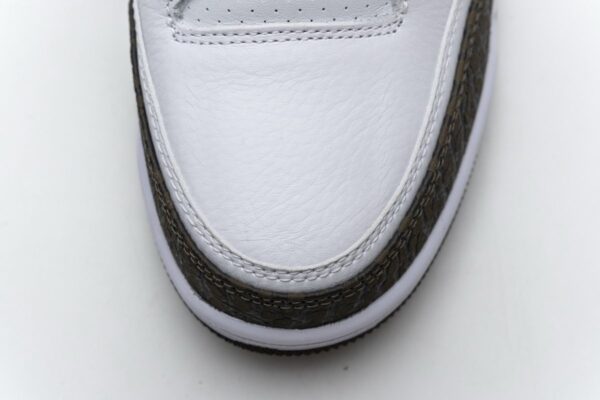 136064-122 Air Jordan 3 Retro 'Mocha' - Image 10