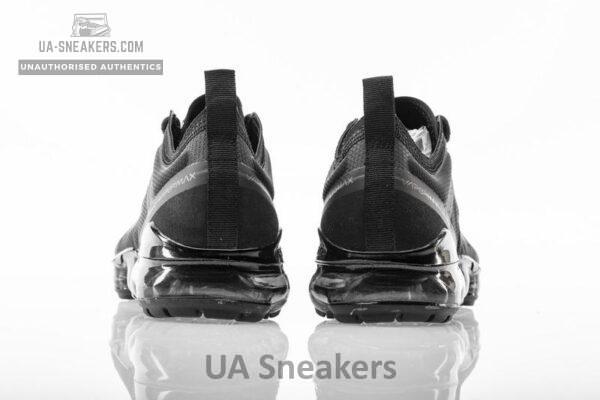 Nike air VaporMax 2019 Run Utility AR6631-010 - Image 4