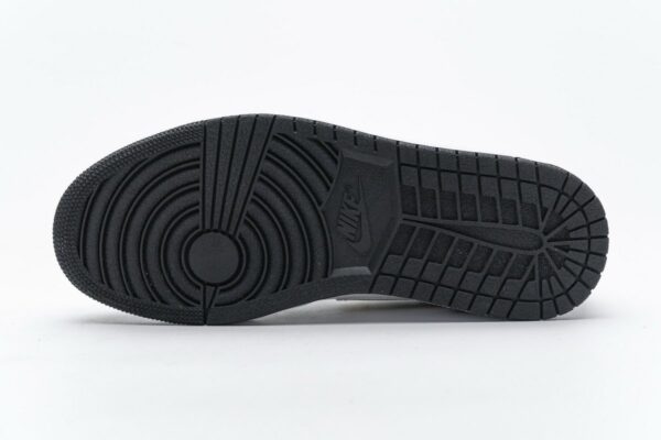 852542-007 Air Jordan 1 Mid Gold Patent Leather - Image 9