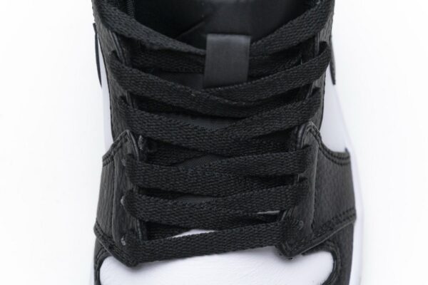 BQ6931-100 Air Jordan 1 Mid GS Black Toe - Image 8