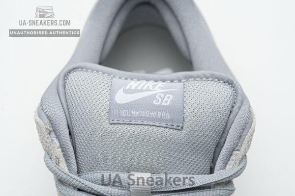 AR0778-110 Nike SB Dunk Low TRD “Summit White” - Image 2