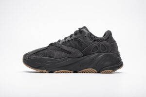 700 V2 Yeezy Boost 700“Utility Black”FV5304
