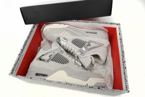 Air Jordan 4 WMNS “Frozen Moments” - Image 3