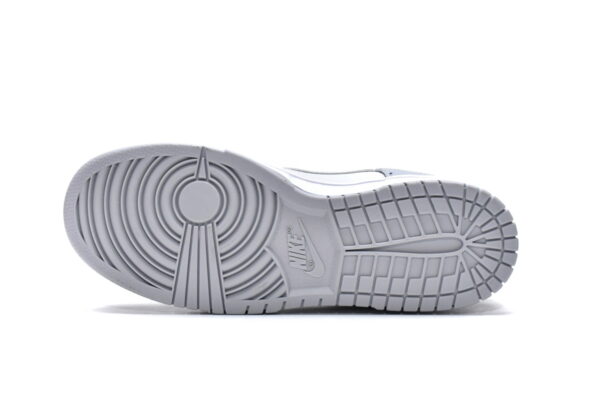 Nike Dunk Low Retro - Image 6