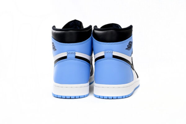 Air Jordan 1 Retro High OG 'UNC Toe' - Image 4